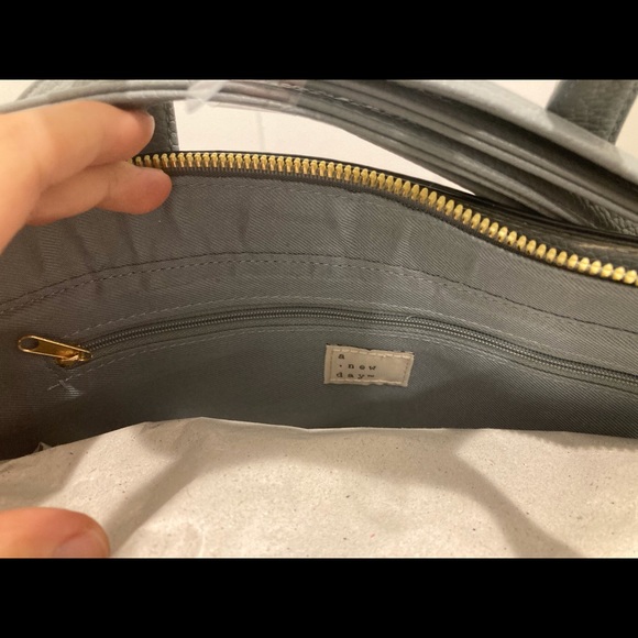 Brand new with tags grey crossbody - Picture 8 of 9